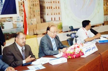 نائب الرئيس يدشن أعمال المؤتمر الفرعي للسلطة المحلية في حضرموت أمس